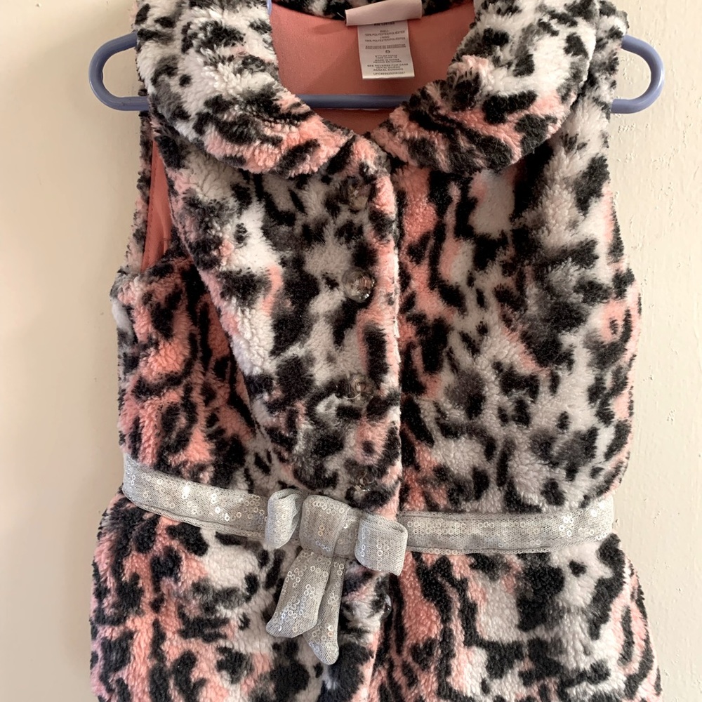Girl’s Little Lass Leopard Vest, Size 5